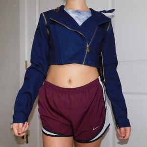 NWT cropped jean jacket with removable sleeves